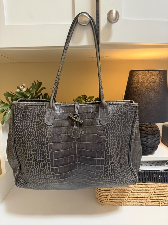 Longchamp Handbags - Longchamp Roseau Gray Croc Embossed Genuine Leather shoulder Bag Purse RARE!